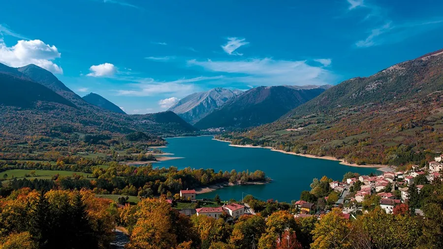 Lago di Castel San Vincenzo